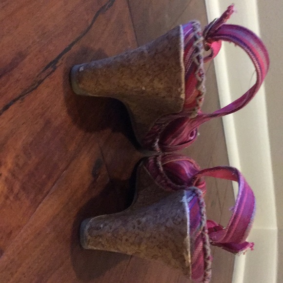 Wedge sandals - Picture 3 of 4